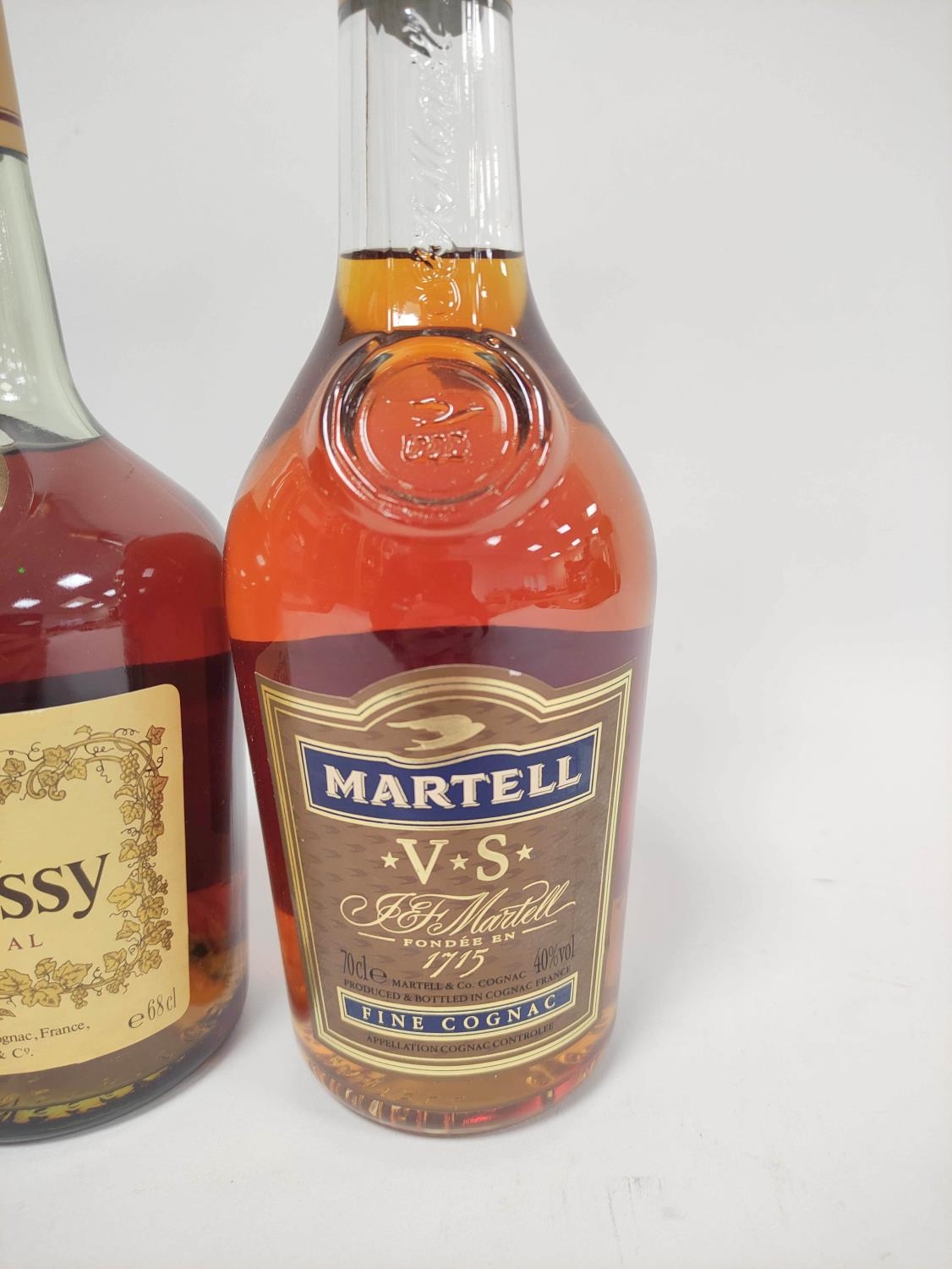 Hennessy very special cognac, 68cl, 40% vol, with Martell VS fine cognac, 70cl, 40% vol, Remy Martin - Image 2 of 5