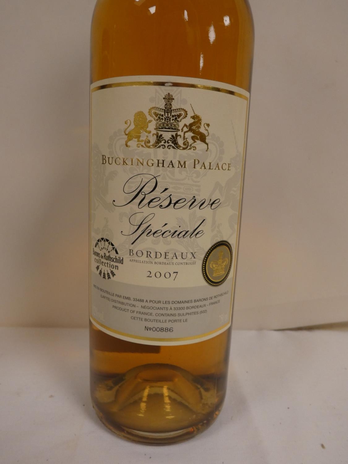 BUCKINGHAM PALACE Reserve Speciale 2007 Bordeaux wine, bottle number 00886, from the Barons de - Image 2 of 3