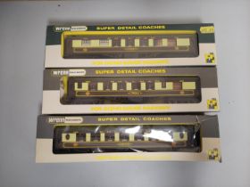 Wrenn. Three boxed 00 gauge Pullman cars comprising of Pullman 1st Class ''Audrey'' W6002A,