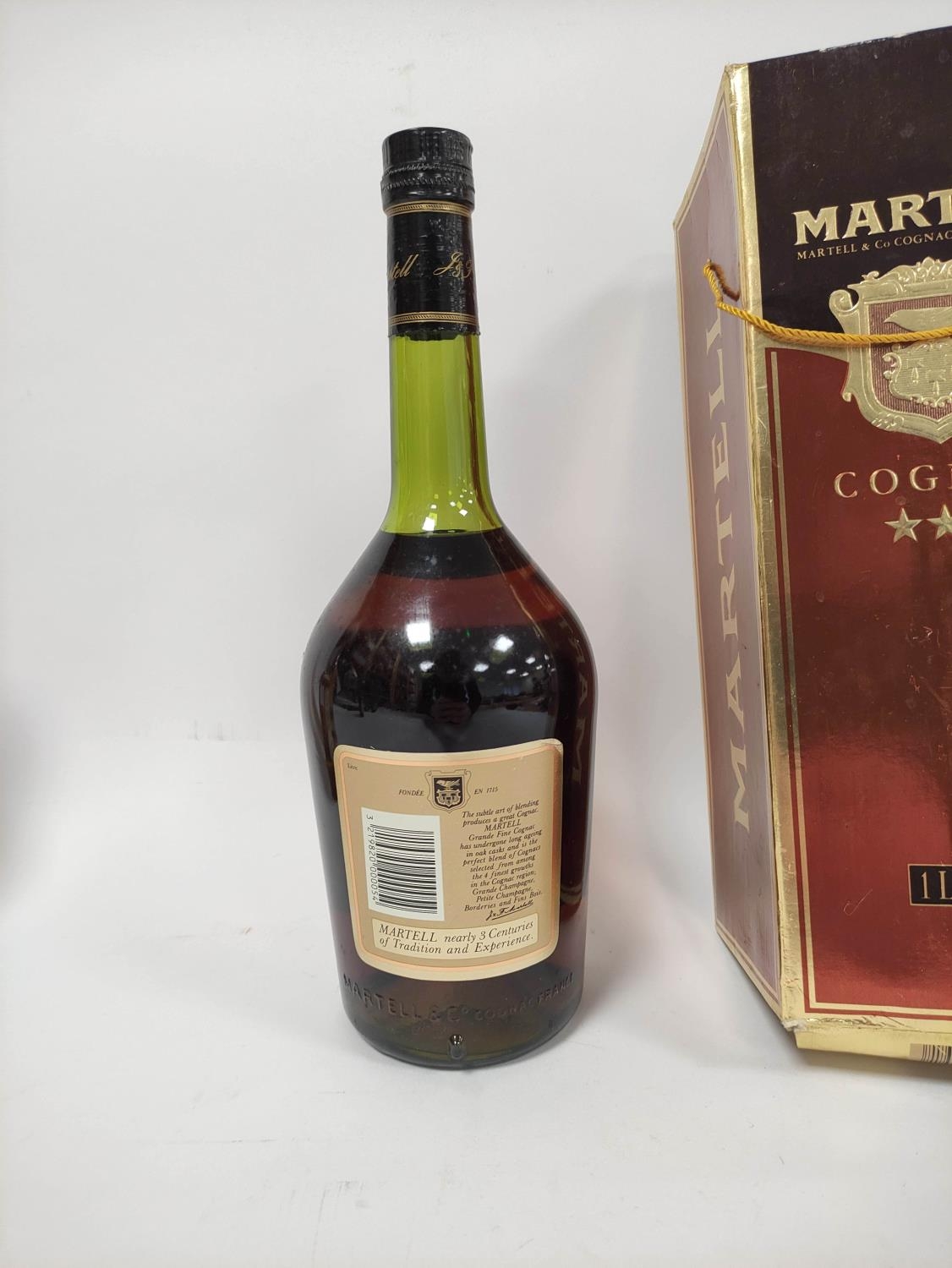 Martell cognac, Bottled circa 1970s, 70 proof, 35 fl oz, 40% vol, with box - Image 4 of 5