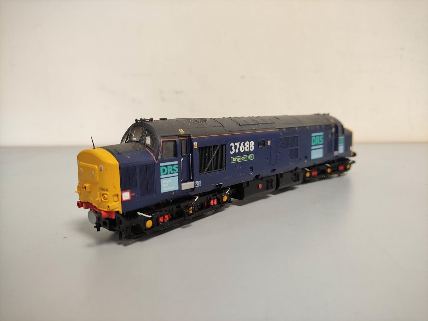 Bachmann Branchline. Group of 00 gauge diesel locos to include a Class 37/5 37510 in DRS livery 32- - Image 3 of 4