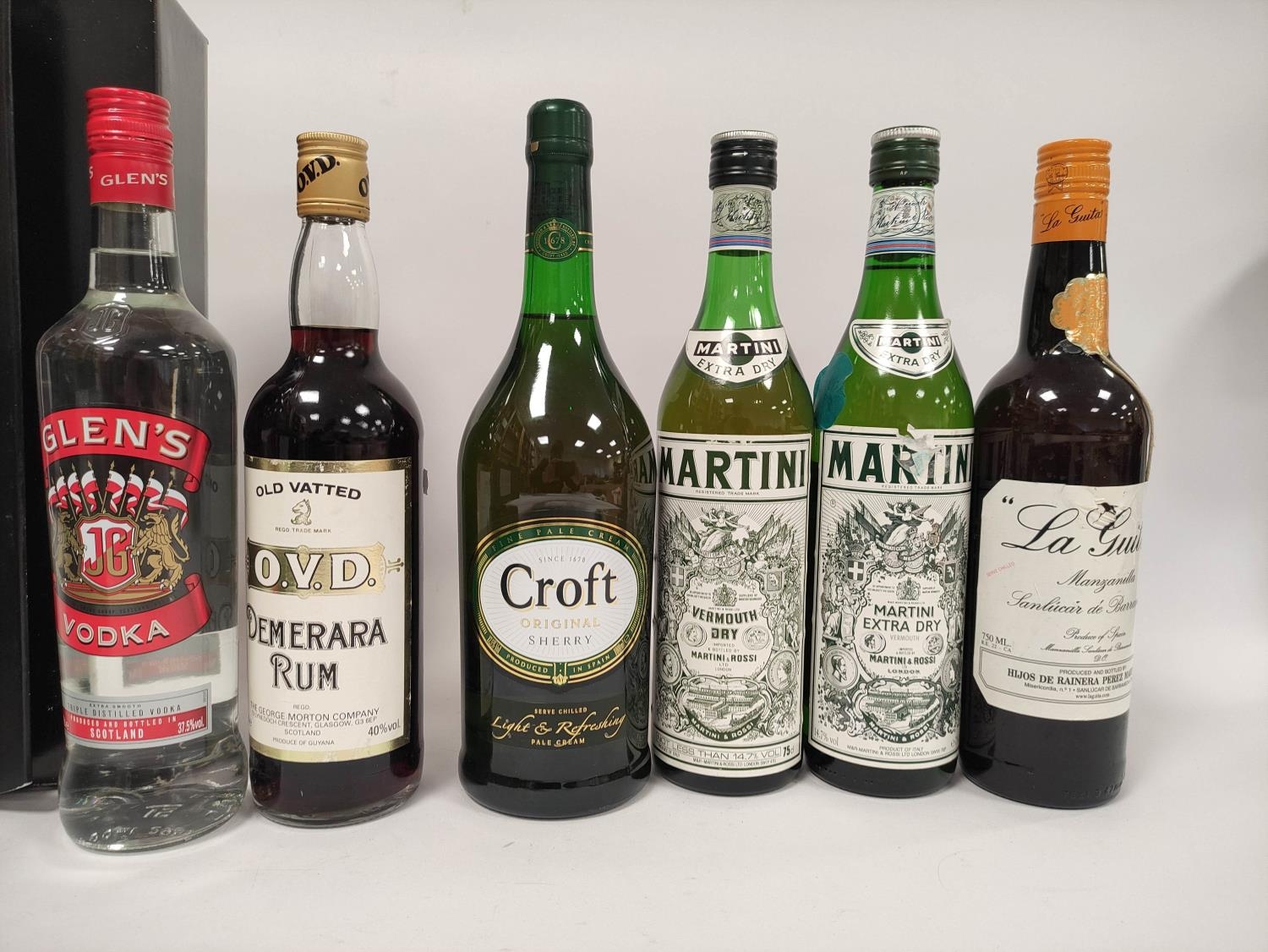 Collection of Spirits and Liqueurs, to include two bottles of vodka, two bottles of Martini, Croft - Image 4 of 6