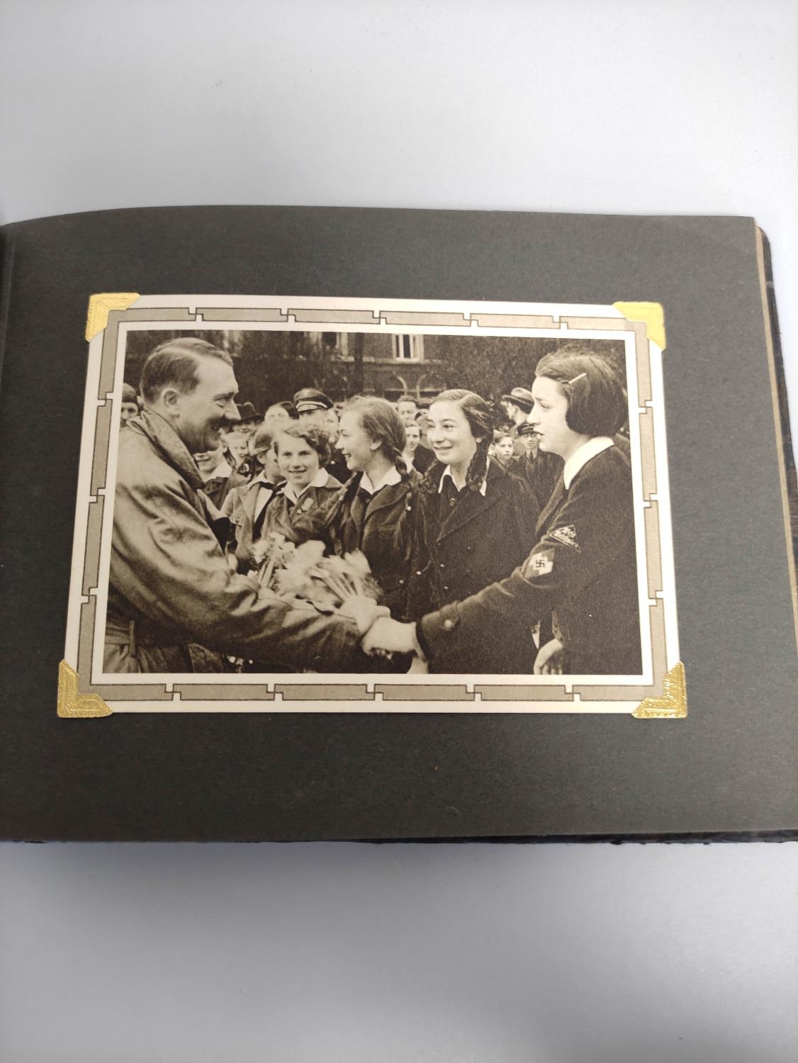 German Third Reich collectables to include an Ehren Chronik (honour chronicle), a postcard album, - Image 16 of 17