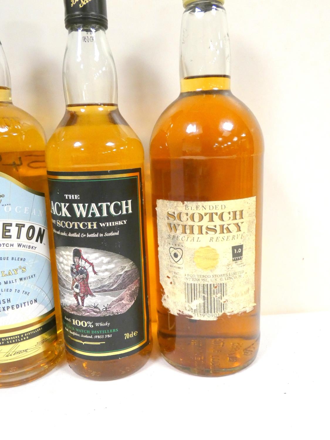 Four bottles of blended Scotch whisky to include INVERARITY 70cl 40% abv. THE BLACK WATCH 70cl 40% - Image 3 of 3
