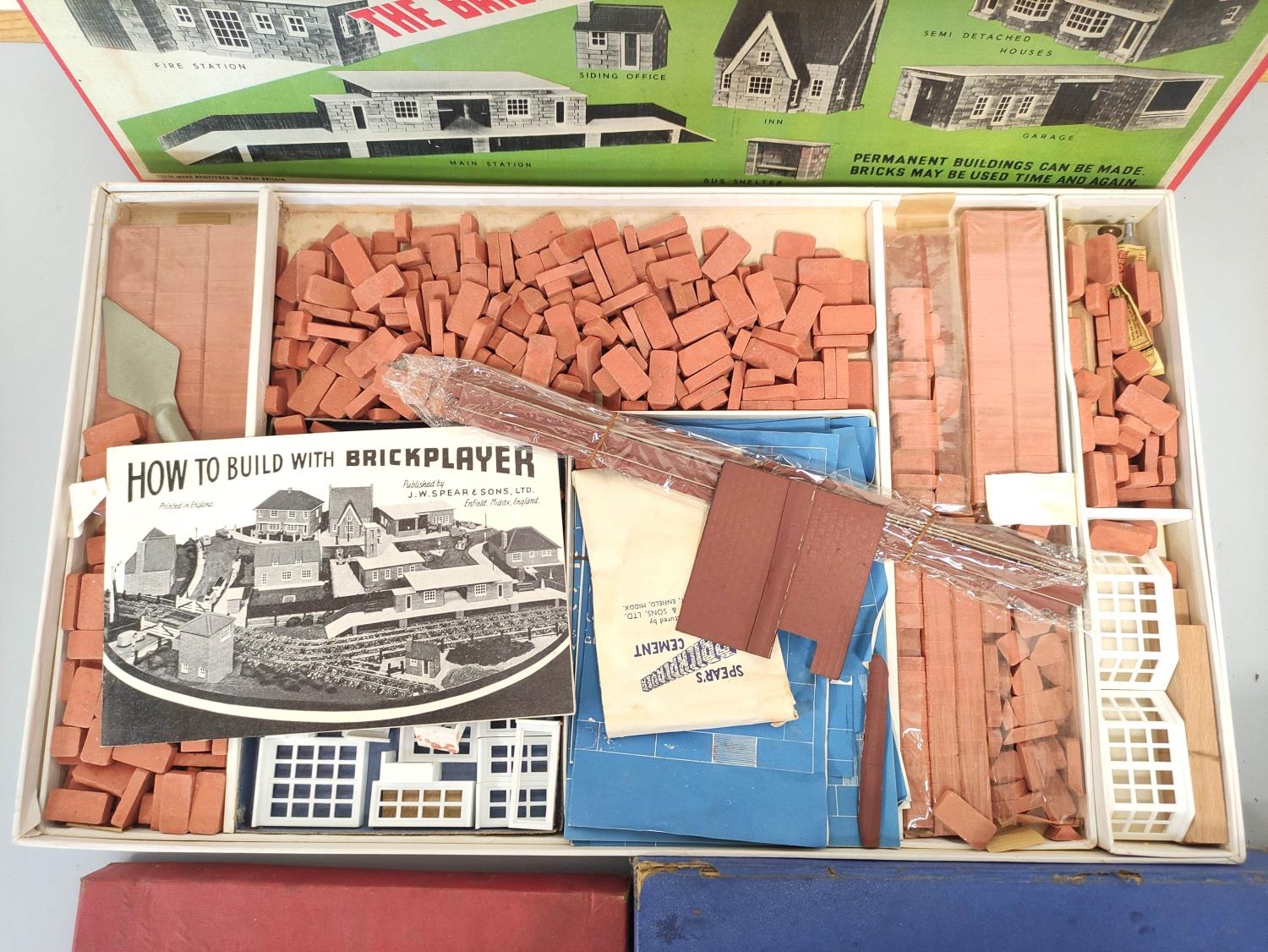 Vintage boxed construction sets to include Brickplayer Kit 4, Bayko Building Set, and Meccano outfit - Image 3 of 6