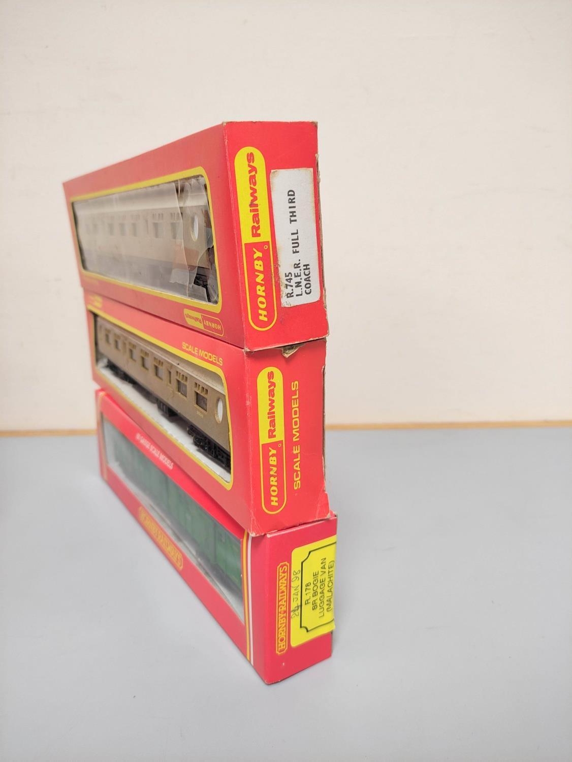 Hornby Railways. Eight boxed rolling stock carriages to include G.W.R Composite Coach With Seats - Image 5 of 5