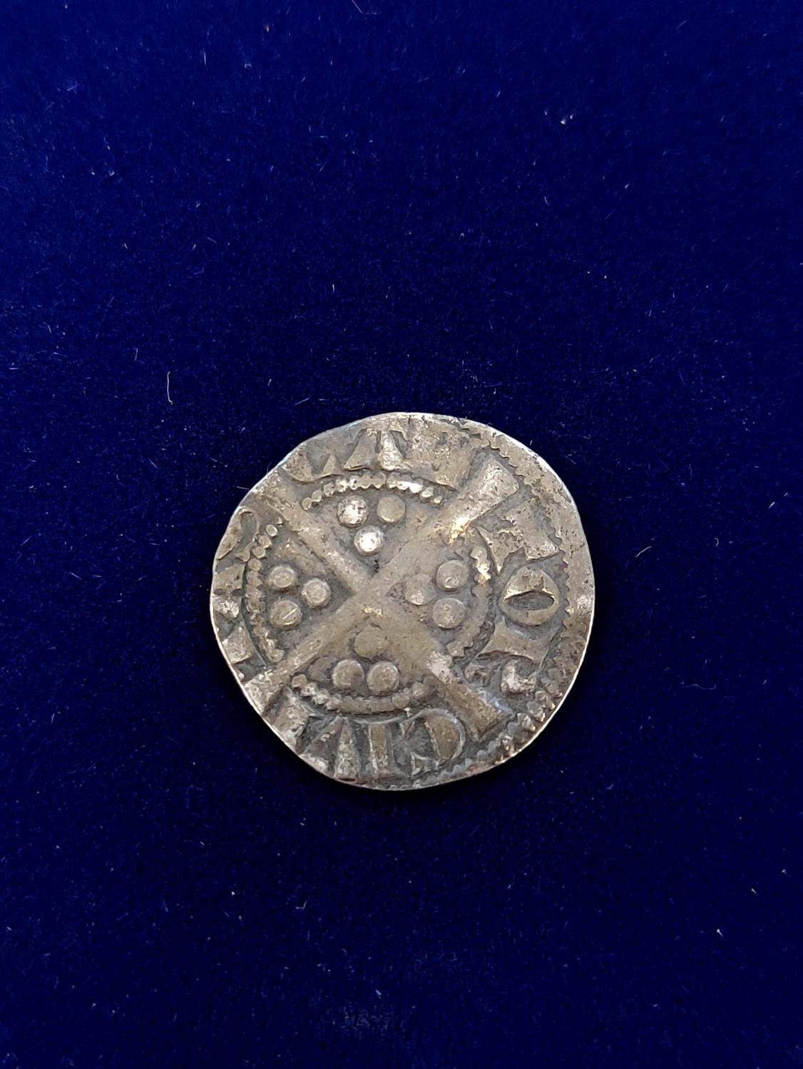 Plantagenet Coinage. Edward I (1272-1307) Four long cross silver hammered pennies to include - Image 6 of 6