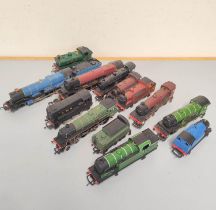 Group of 00 gauge locomotives and tenders to include examples by Lima, Airfix and Hornby.