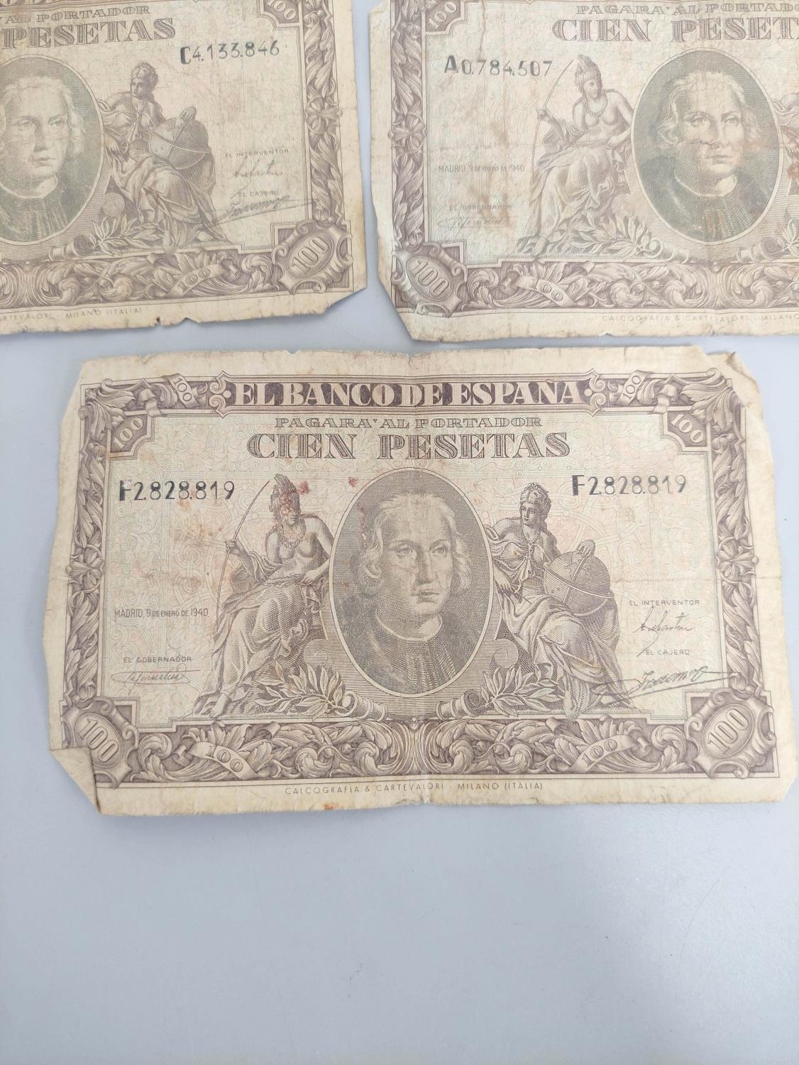 Spain. Three Banco de Espana, 100 Peseta banknotes all 9 January 1940, serial numbers A0.784.507, - Image 2 of 4