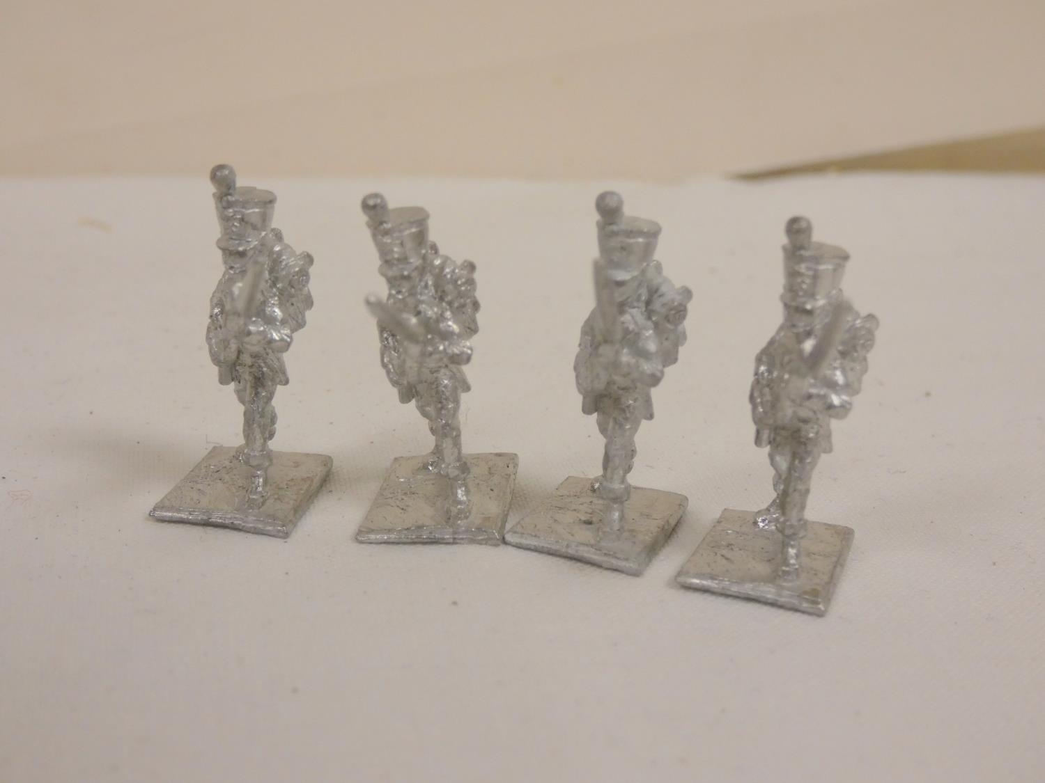 Two boxes containing a large collection of fine cast miniature lead soldiers relating to the - Image 5 of 6