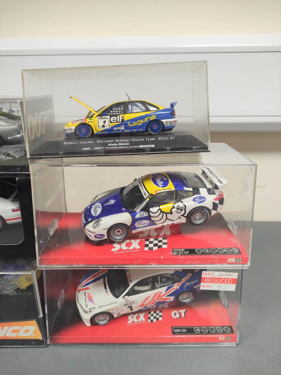 Collection of model racing cars to include a SCX Porsche 911 GT3 Cup 64680, Ninco Porsche 997 GT3 - Image 3 of 4