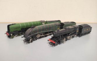Hornby. Three locomotives and tenders comprising of a Class P2 2-8-2 2001 "Cock O' The North" in