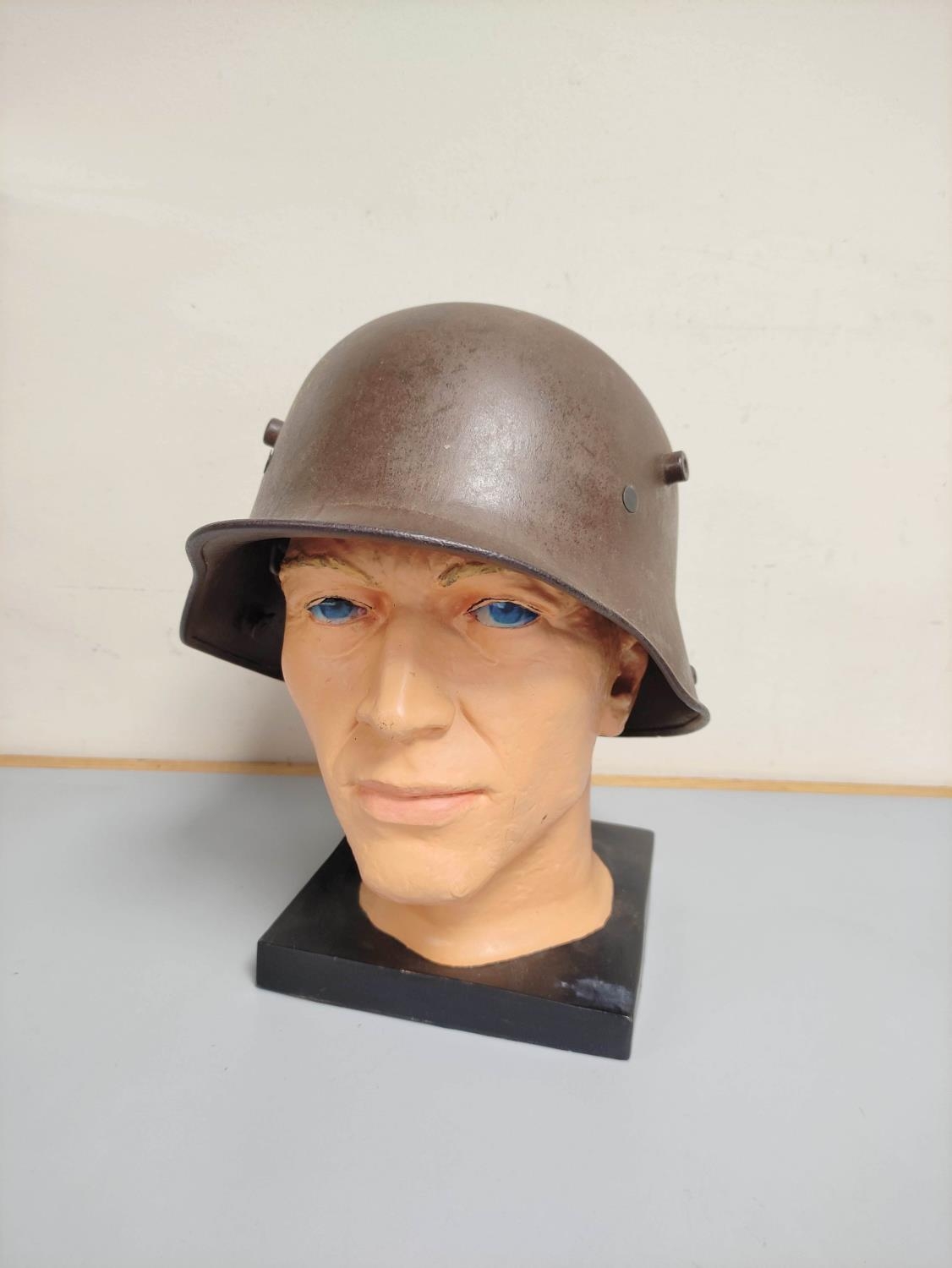 WW1 Imperial German M16 Stahlhelm Helmet with leather liner and original paint. Interior of helmet