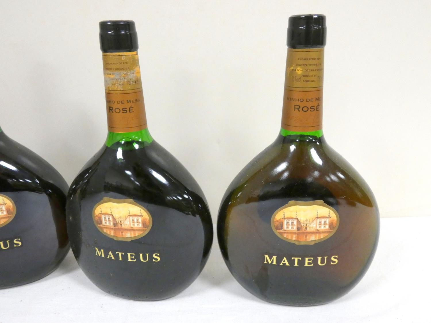 Five bottles of MATEUS Vinho De Mesa rose 11% abv. 70cl. (5) - Image 4 of 6