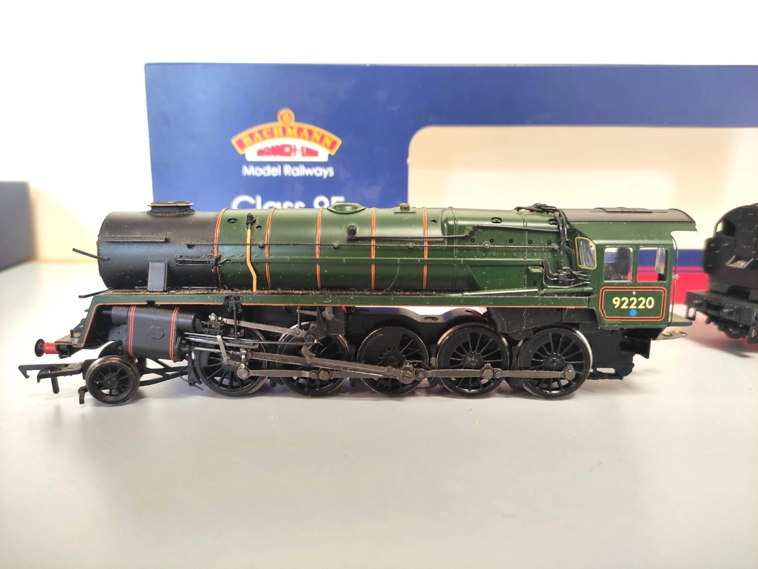 Bachmann Branchline. Boxed 00 gauge Class 9F 2-10-0 92220 "Evening Star" in BR green with late crest - Image 5 of 5