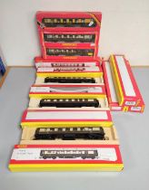 Hornby Railways. Eleven boxed rolling stock Pullman carriages to include two 1st class parlour