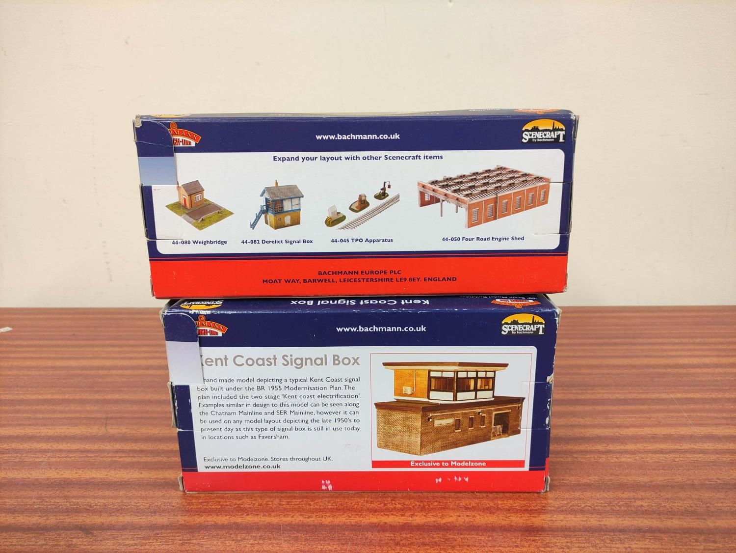 Bachmann Branchline. Two boxed model railway model buildings comprising of Lineside Transformer Site - Image 4 of 4
