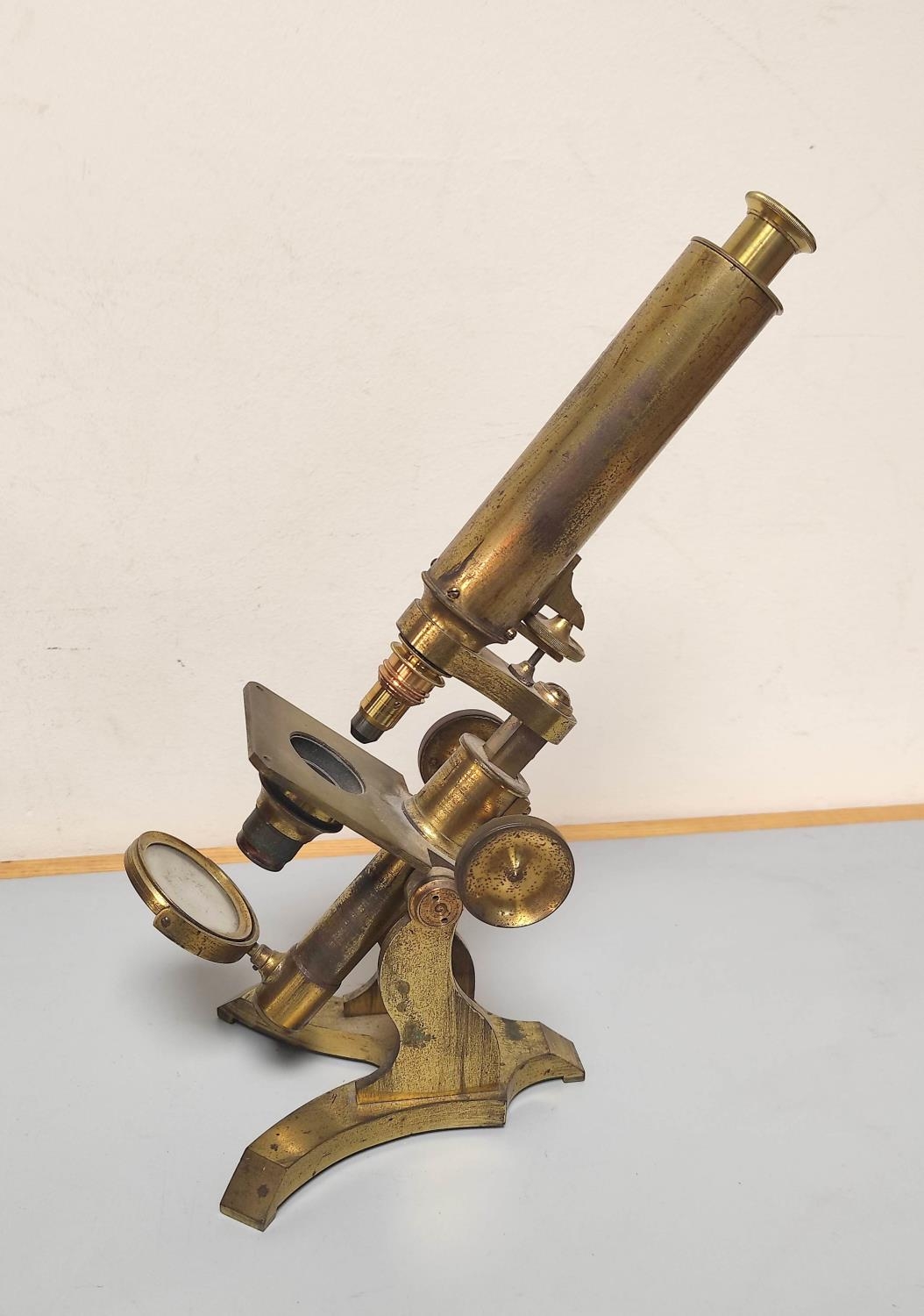 A monocular microscope by James How, London, c1850, signed on the foot ''James How, 2 Foster Lane - Image 4 of 8