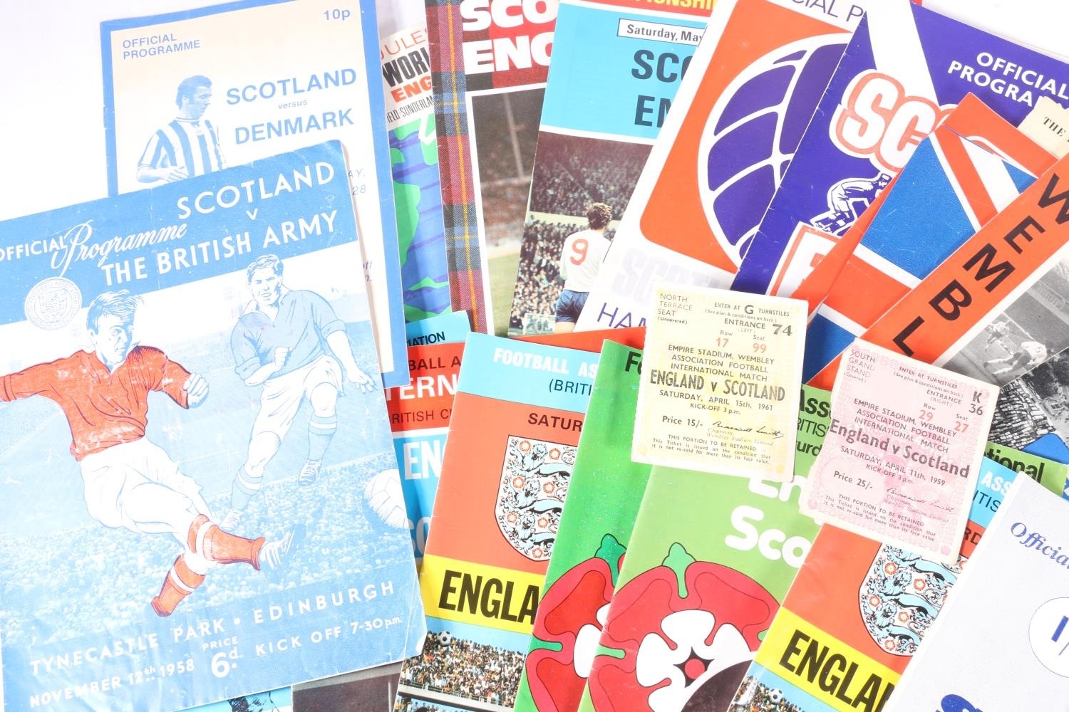 Scotland V England programmes to include April 6th 1957 and stub ticket, April 11th 1959 and stub - Image 3 of 3