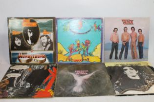 Box containing mainly 70s records to include The Complete Humblebums 3 vinyl boxset, Jiva, Queen,