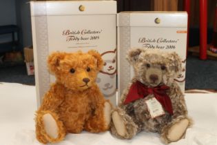 Steiff 661969 British Collectors Club Teddy Bear 2005 'Golden-Apricot', limited edition number 742/