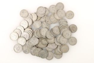 UNITED KINGDOM 500 grade silver coins from circulation comprising 71 shillings etc., 406g gross.
