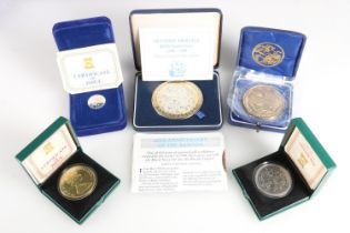 The Royal Mint Spanish Armada 400th Anniversary 1588-1988 silver commemorative medal [152g, 63mm,