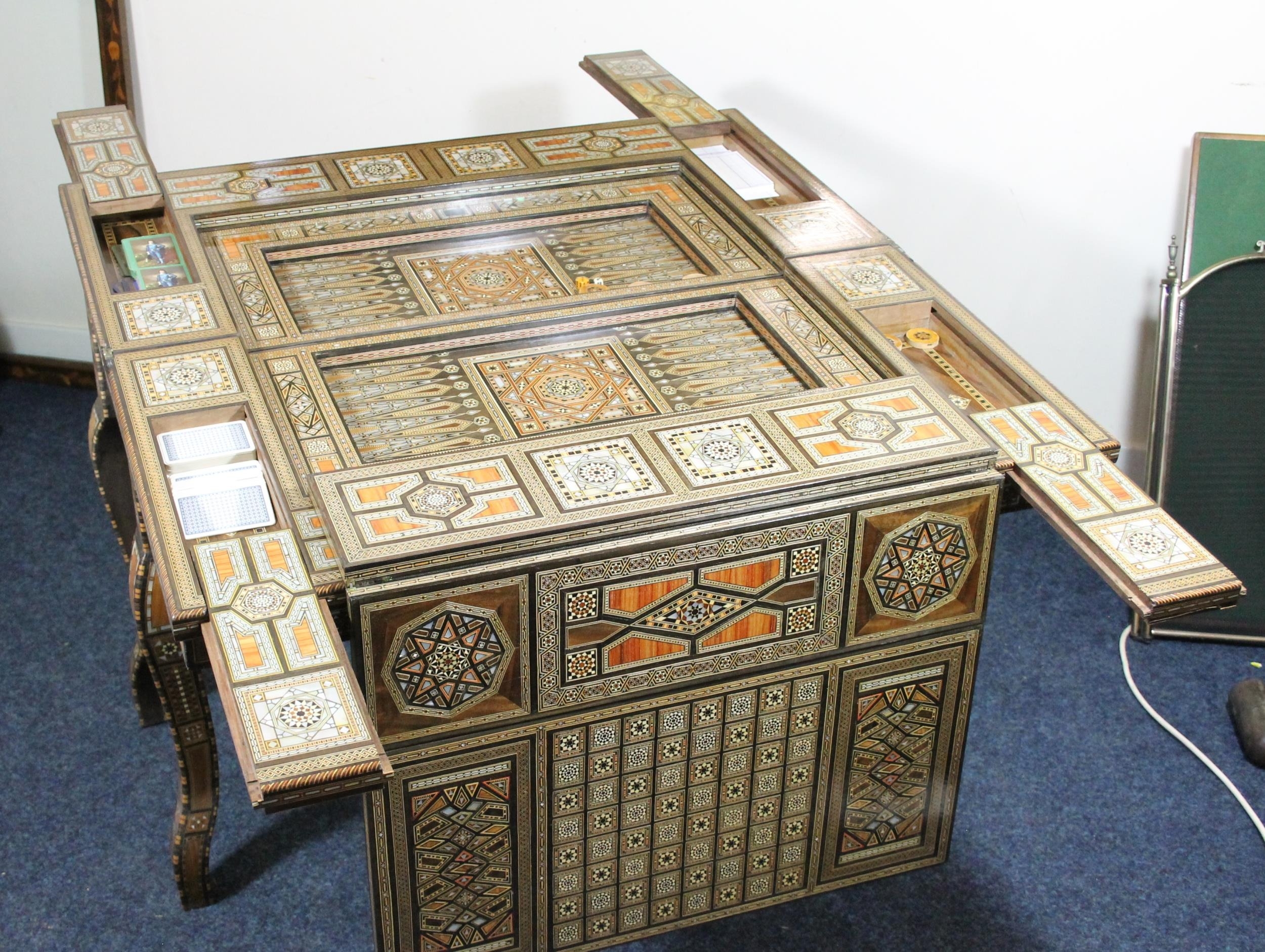 Syrian folding games table of Moorish design, mid 20th century, the elaborately inlaid mother of - Image 8 of 8