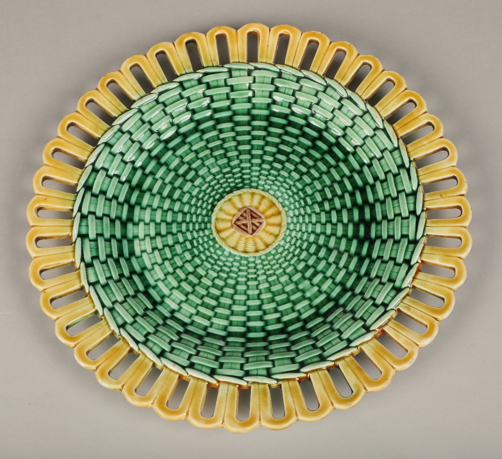 Seven piece Wedgwood majolica fruit set, with green lustre weave effect with yellow pierced border. - Image 5 of 6