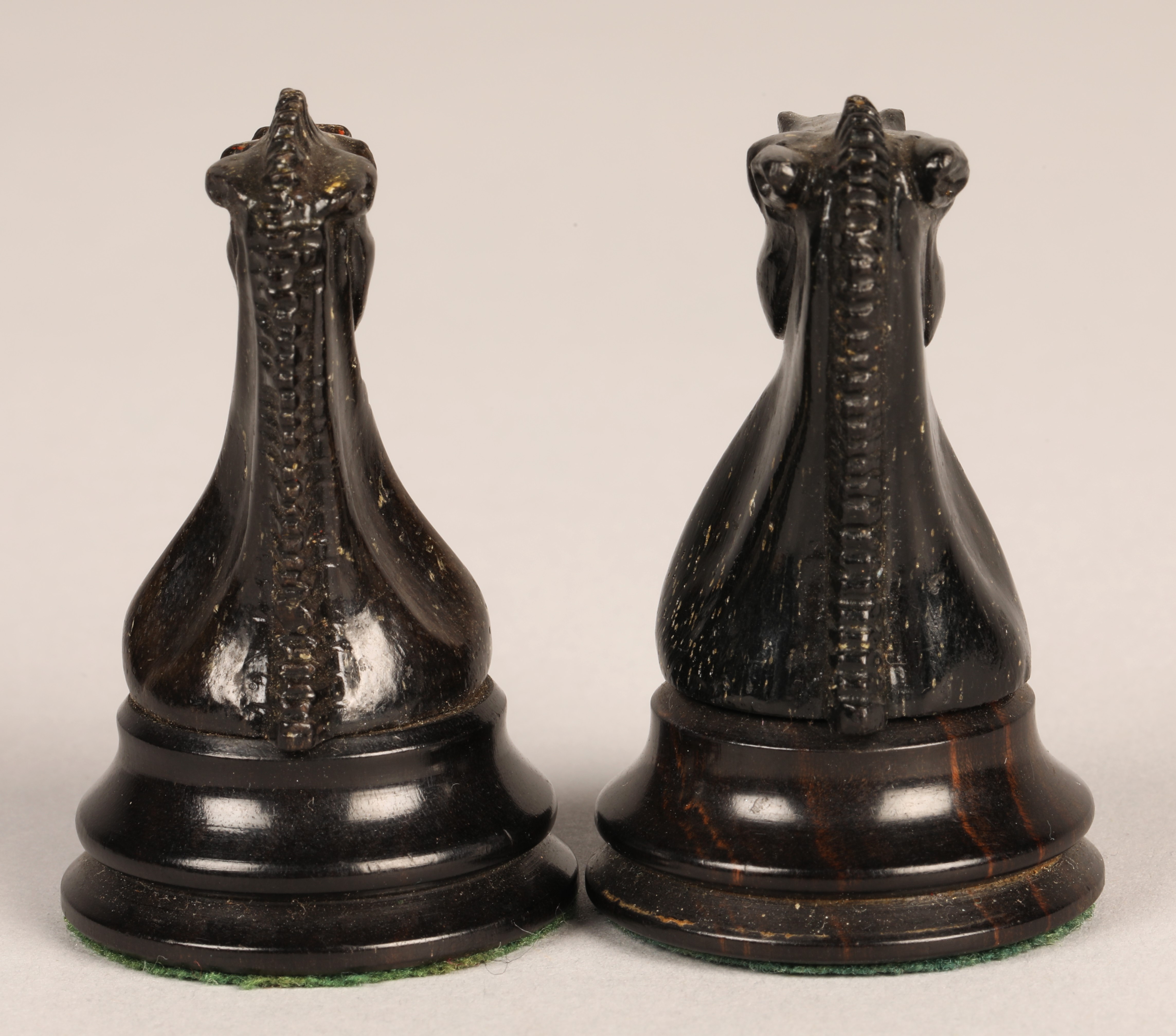 Jaques of London 19th century boxwood and ebony chess set - Image 11 of 24