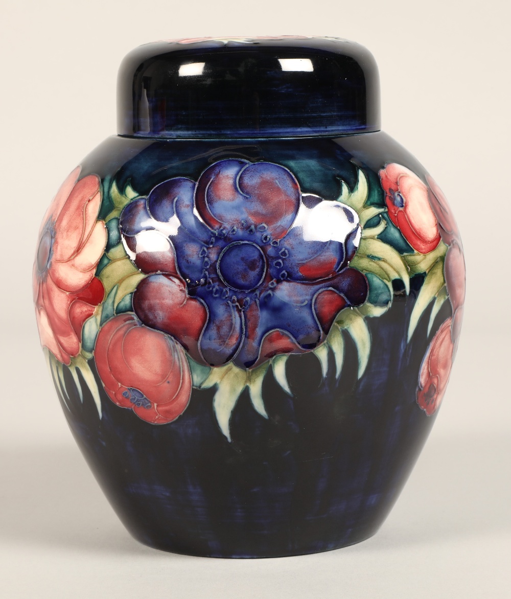 Moorcroft pottery ginger jar with cover, blue ground with tube-lines stylised flowers, impressed - Image 5 of 15