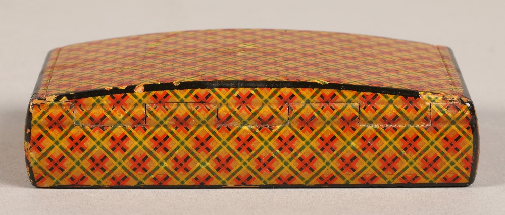 Tartan ware snuff box with wooden hinged lid,8 cm long,4.5 cm width. - Image 10 of 14