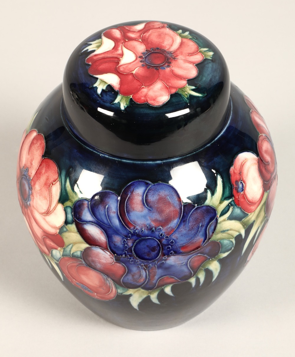 Moorcroft pottery ginger jar with cover, blue ground with tube-lines stylised flowers, impressed - Image 10 of 15