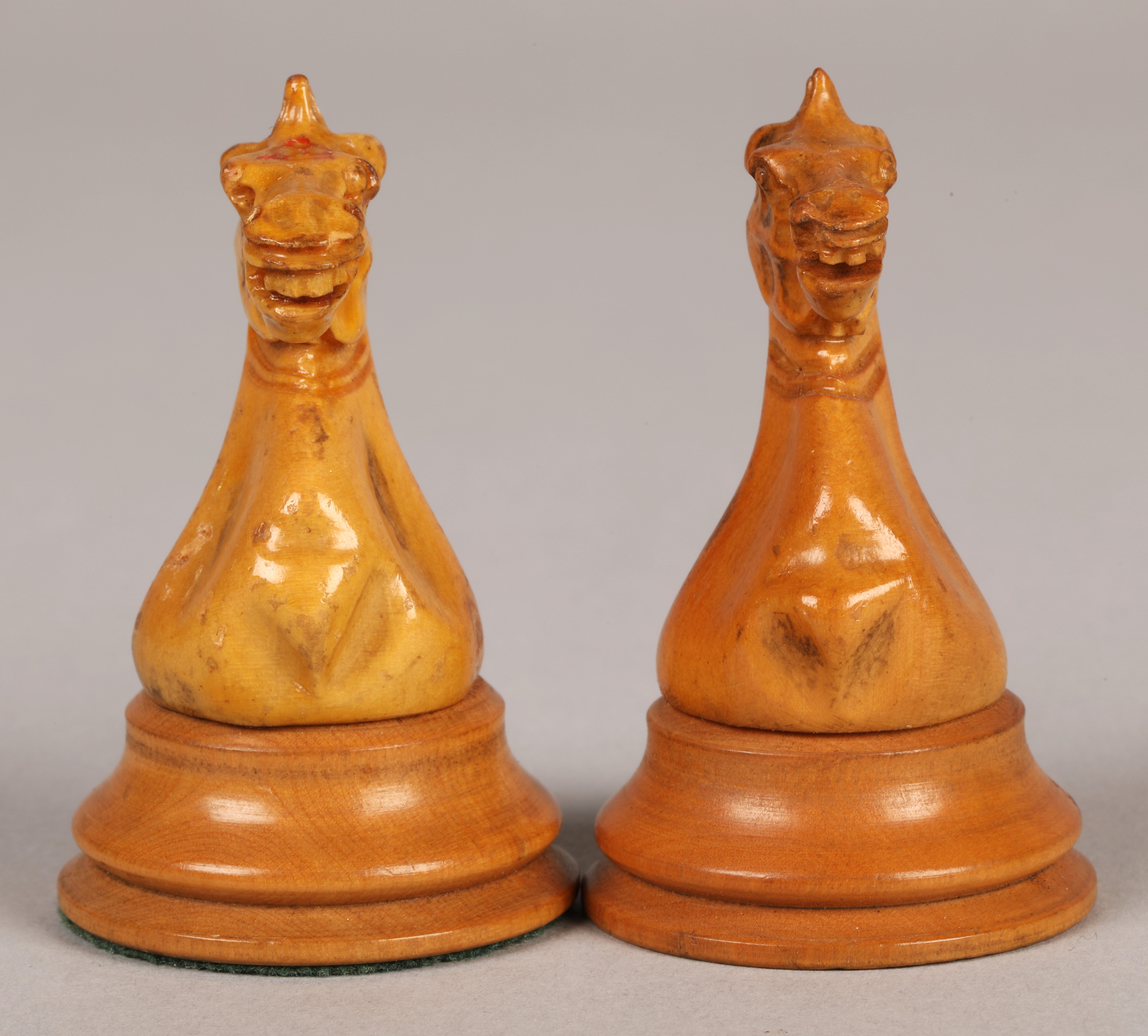 Jaques of London 19th century boxwood and ebony chess set - Image 18 of 24