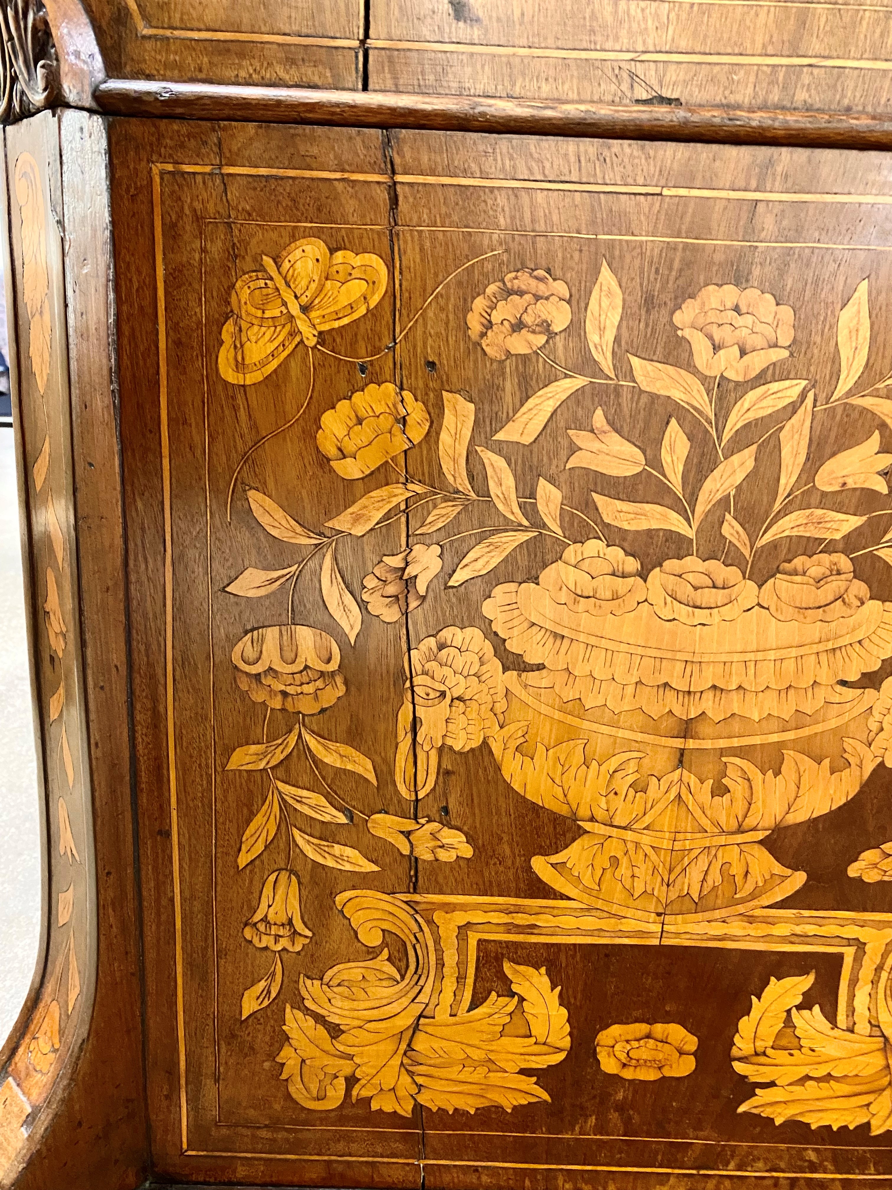 Dutch 19th century marquetry roll top chest, with three drawers, 124 x 123.5 x 57 cm - Image 8 of 9