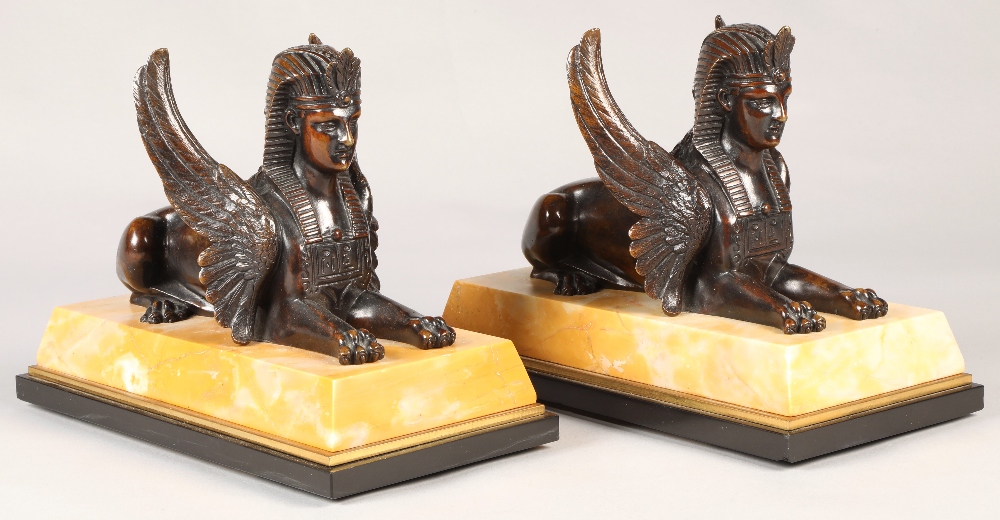 Pair of bronze Egyptian revival winged Sphinx on marble base, overall length 28 cm  (2) - Image 8 of 8