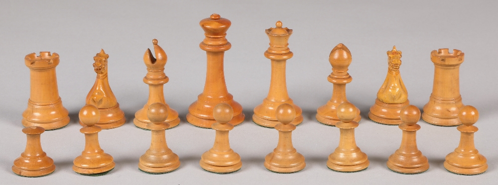 Jaques of London 19th century boxwood and ebony chess set - Image 4 of 24
