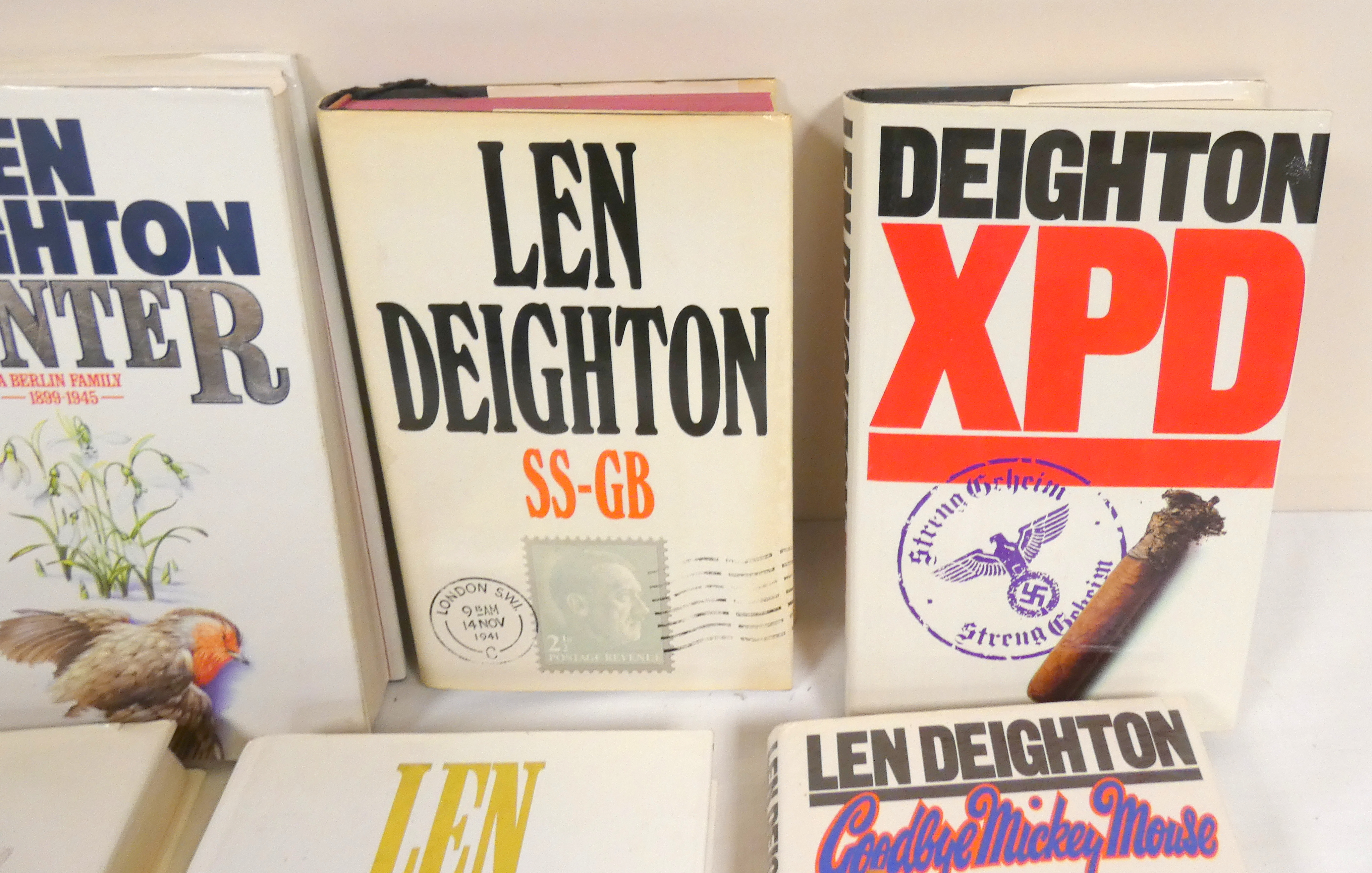 DEIGHTON LEN.  1st ed. in d.w. of SS-GB & 7 other Len Deighton 1st eds. in d.w's.  (8). - Image 5 of 5