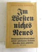 REMARQUE ERICH MARIA.  Im Westen Nichts Neues (All Quiet on the Western Front). Orig. prntd. paper