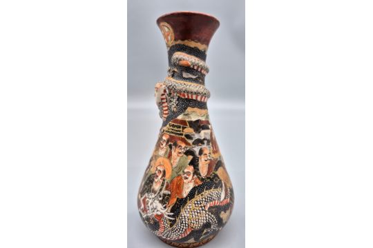 19th century Meiji Period Japanese Satsuma dragon and thousand face design vase. Signature to the - Image 3 of 8