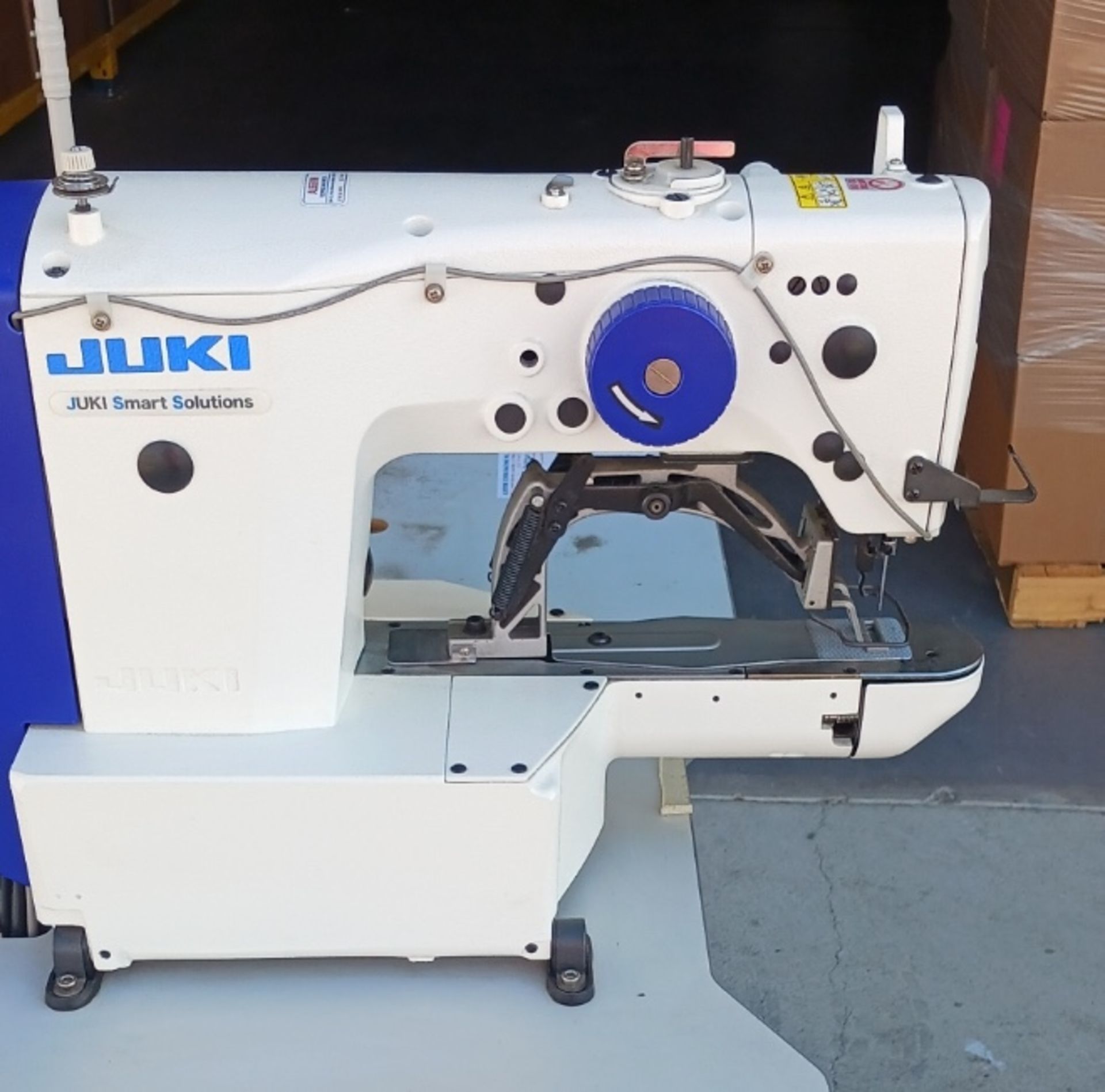 Juki LK1900BN Sewing Machine w/Table