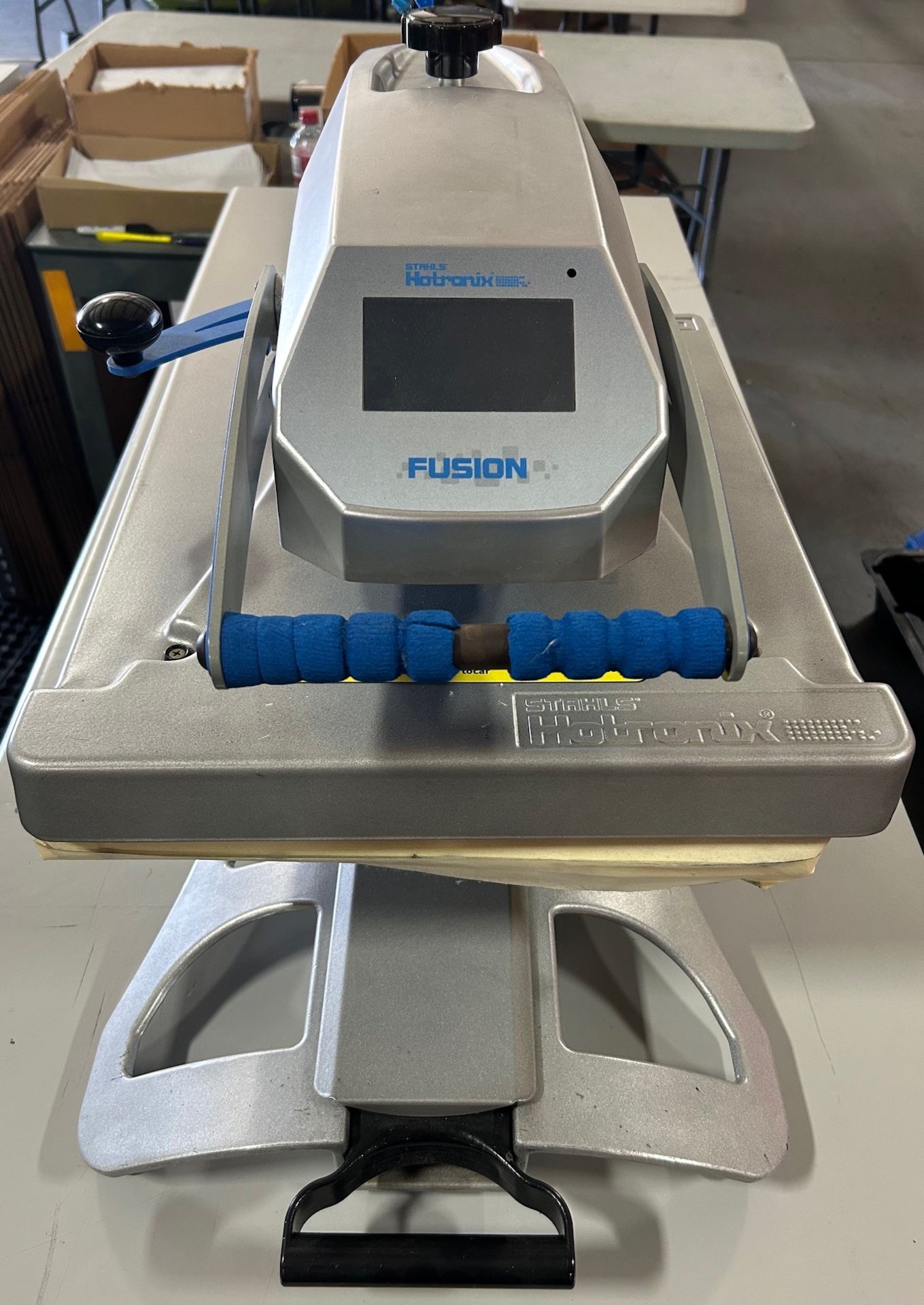 Hotronix Fusion IQ XF-120 Heat Press