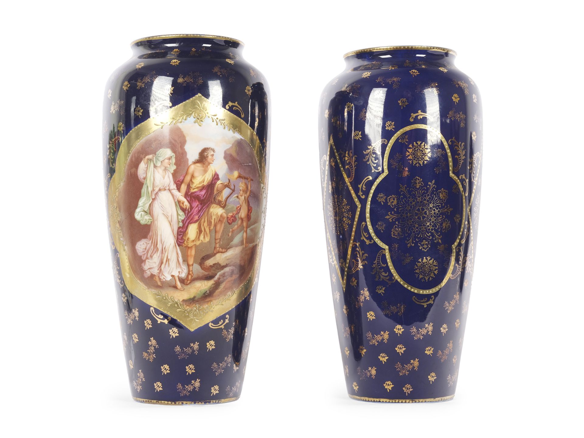 Ernst Wahliss, Oschatz 1837 - 1900 Wien, Paar blaue Vasen mit Motiven nach Angelika Kauffmann - Bild 2 aus 4