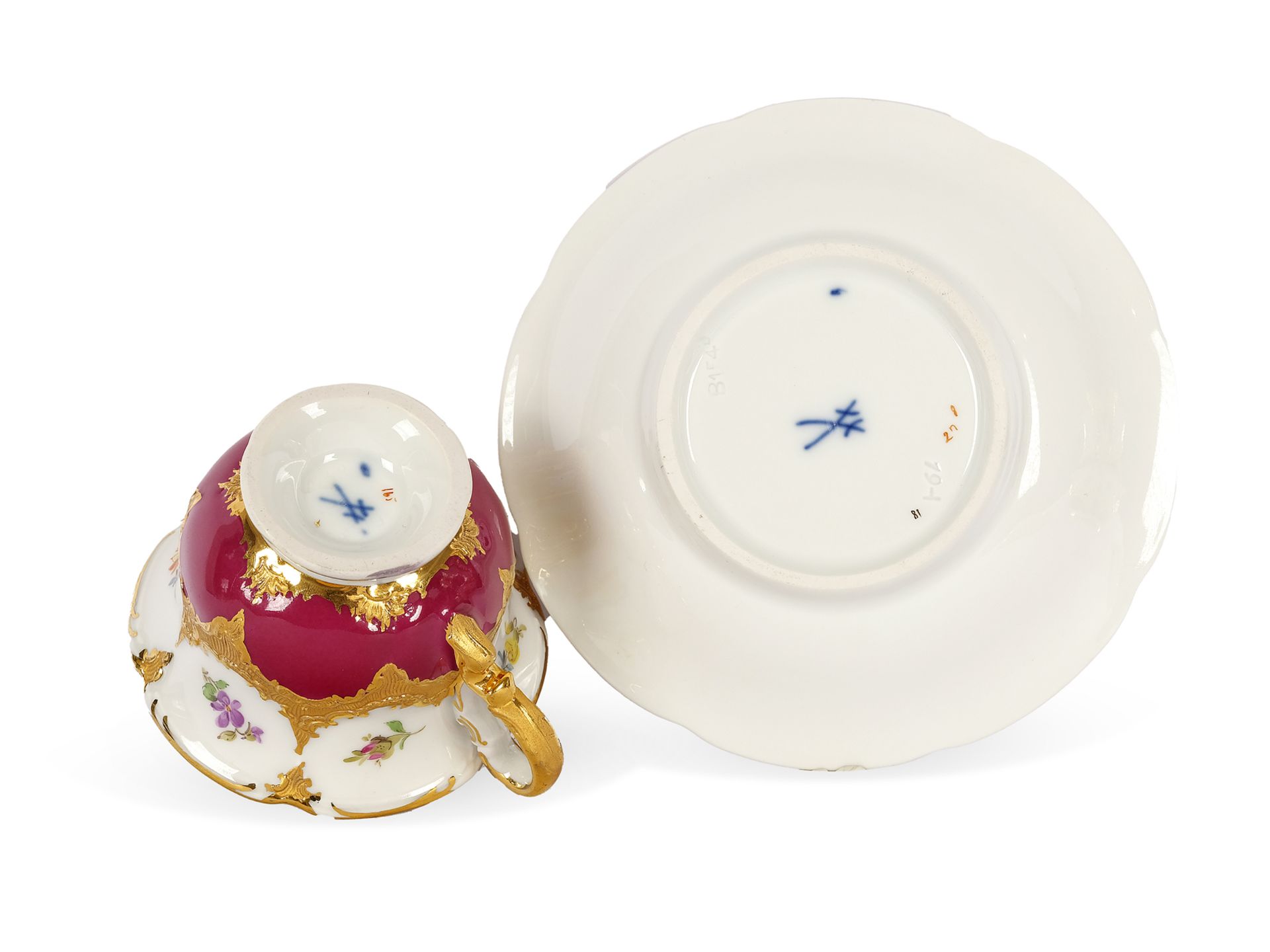 Mokkagarnitur für 4 Personen, 15-teilig, Meissen, Dekor B-Form, purpurrot mit Streublümchen - Bild 6 aus 6