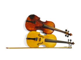 Konvolut: 2 Geigen mit zwei Bögen