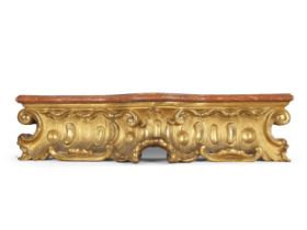 Barocke Konsole 18. Jahrhundert Holz geschnitzt & vergoldet Marmorierte Platte Länge 68 cm, Höhe 17