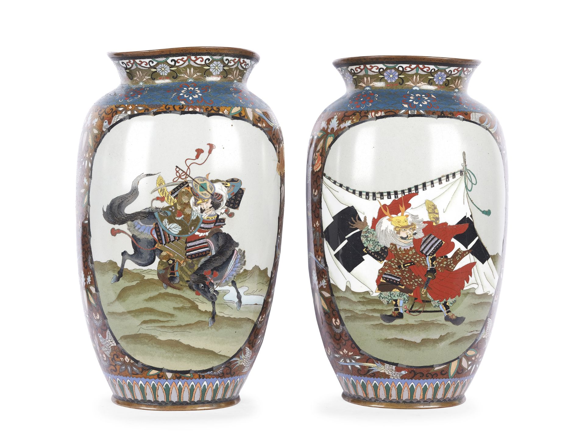 Paar Cloisonné-Vasen, Japan, Meijizeit, 1868-1912 - Bild 3 aus 5