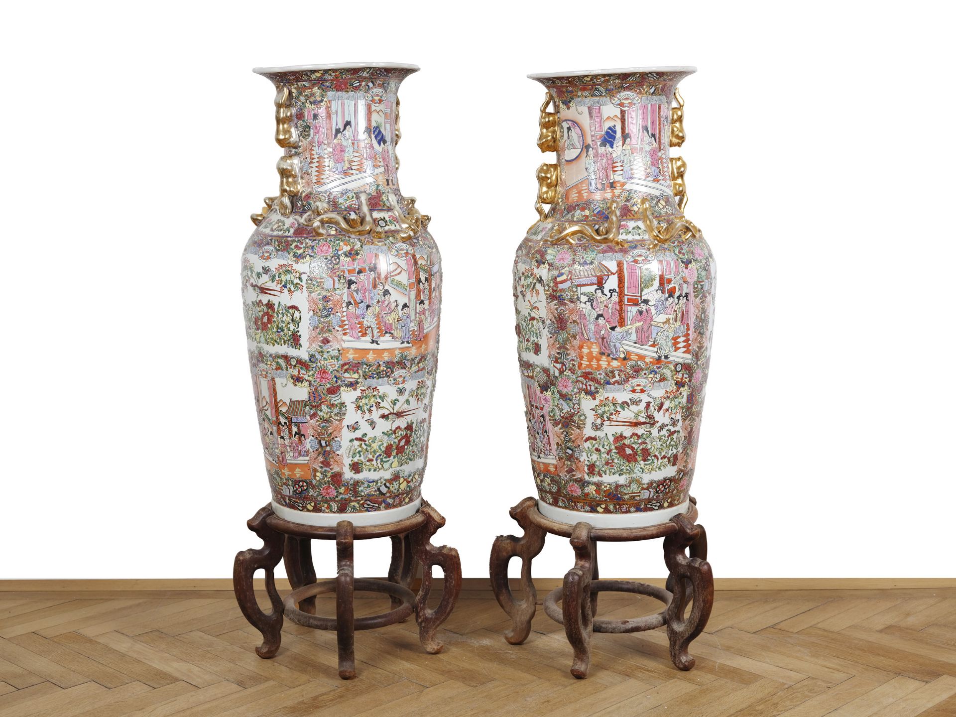 Pair of vases with wooden base, China - Image 2 of 5