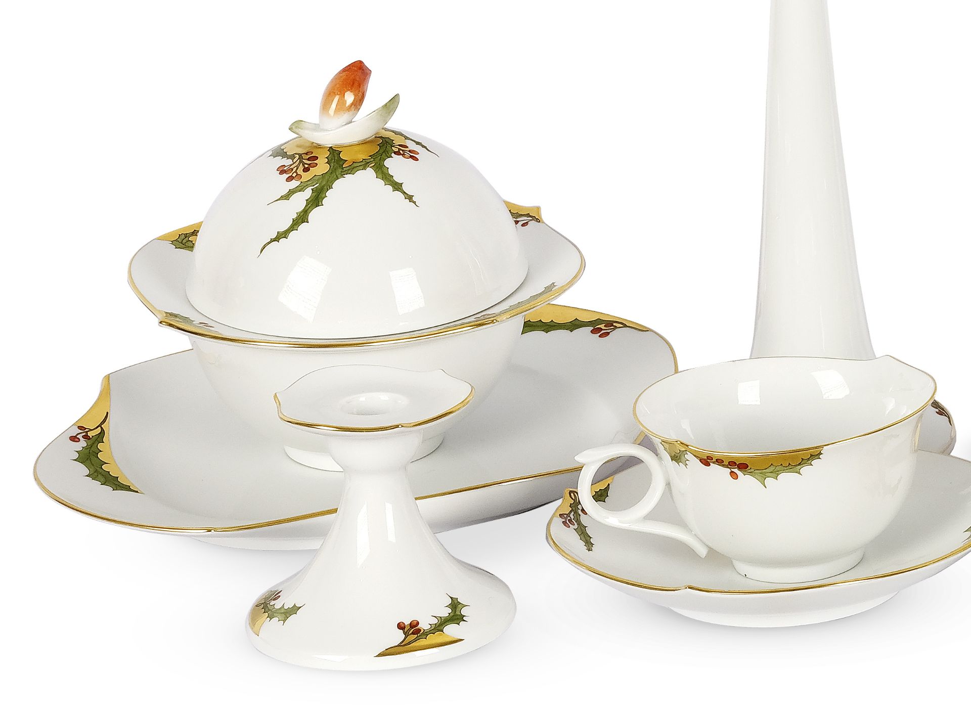 17-piece porcelain set, Meissen, Holly decor - Image 2 of 6