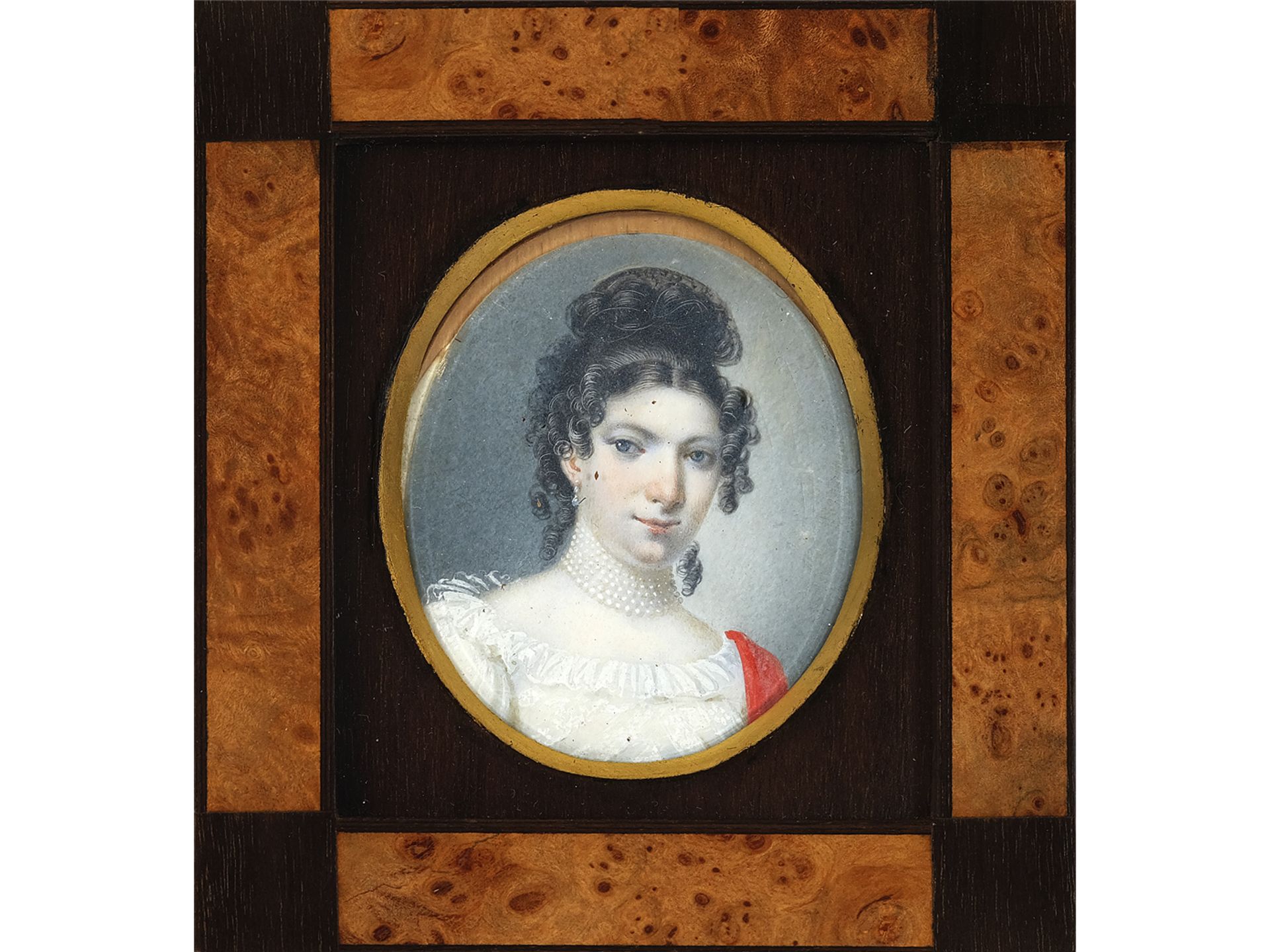 Portrait miniature of a lady, 1st half of the 19th century - Image 2 of 3